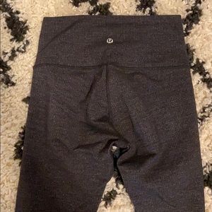 Lululemon Wunder Under 25”